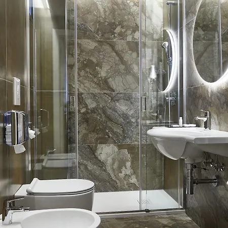 Concorde Hotel 4*