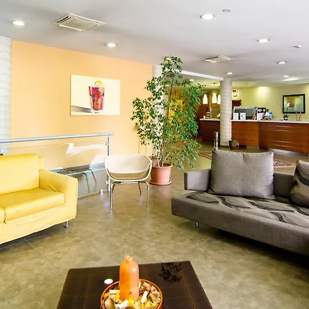 فندق Concorde 4*